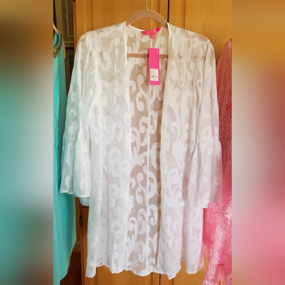 SOLD Lilly Pulitzer sz XL Motley Coverup Resort White Poly Crepe Swirl Clip